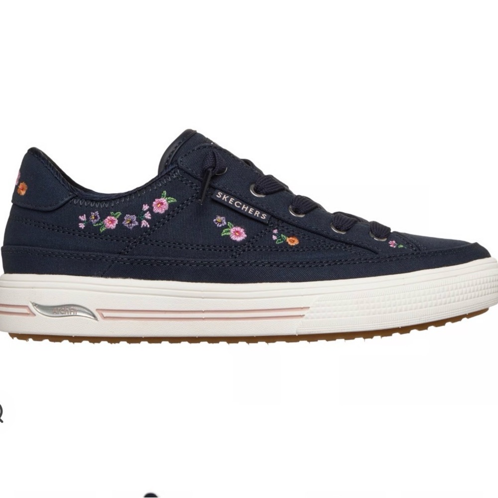 Skechers Arch Fit Arcade, sz 6.5 - Subtle Bouquet - Floral Embroidery
